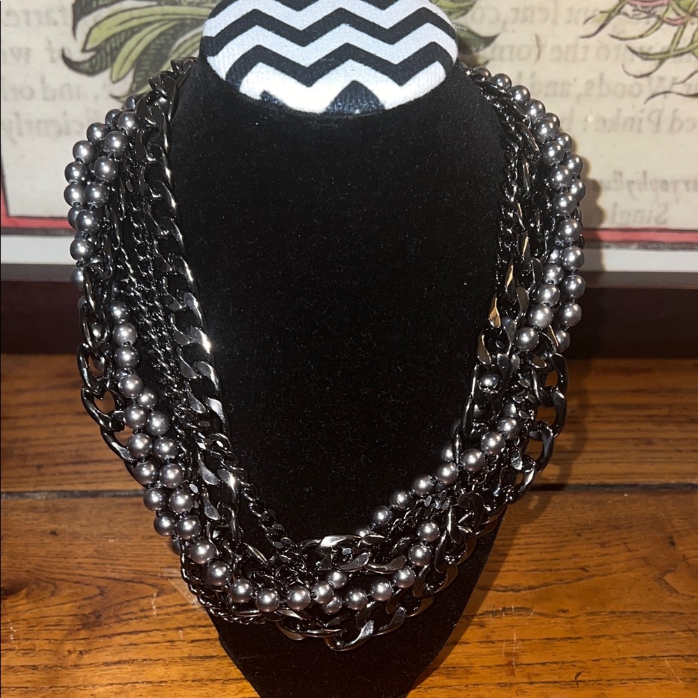 Elegant Black and Silver Women's Necklace